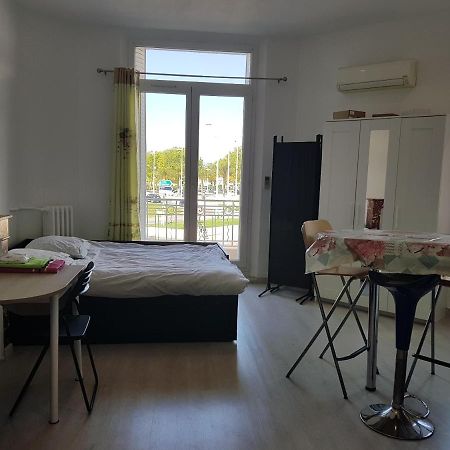 Studio With Sea View For 2 People ツーロン エクステリア 写真