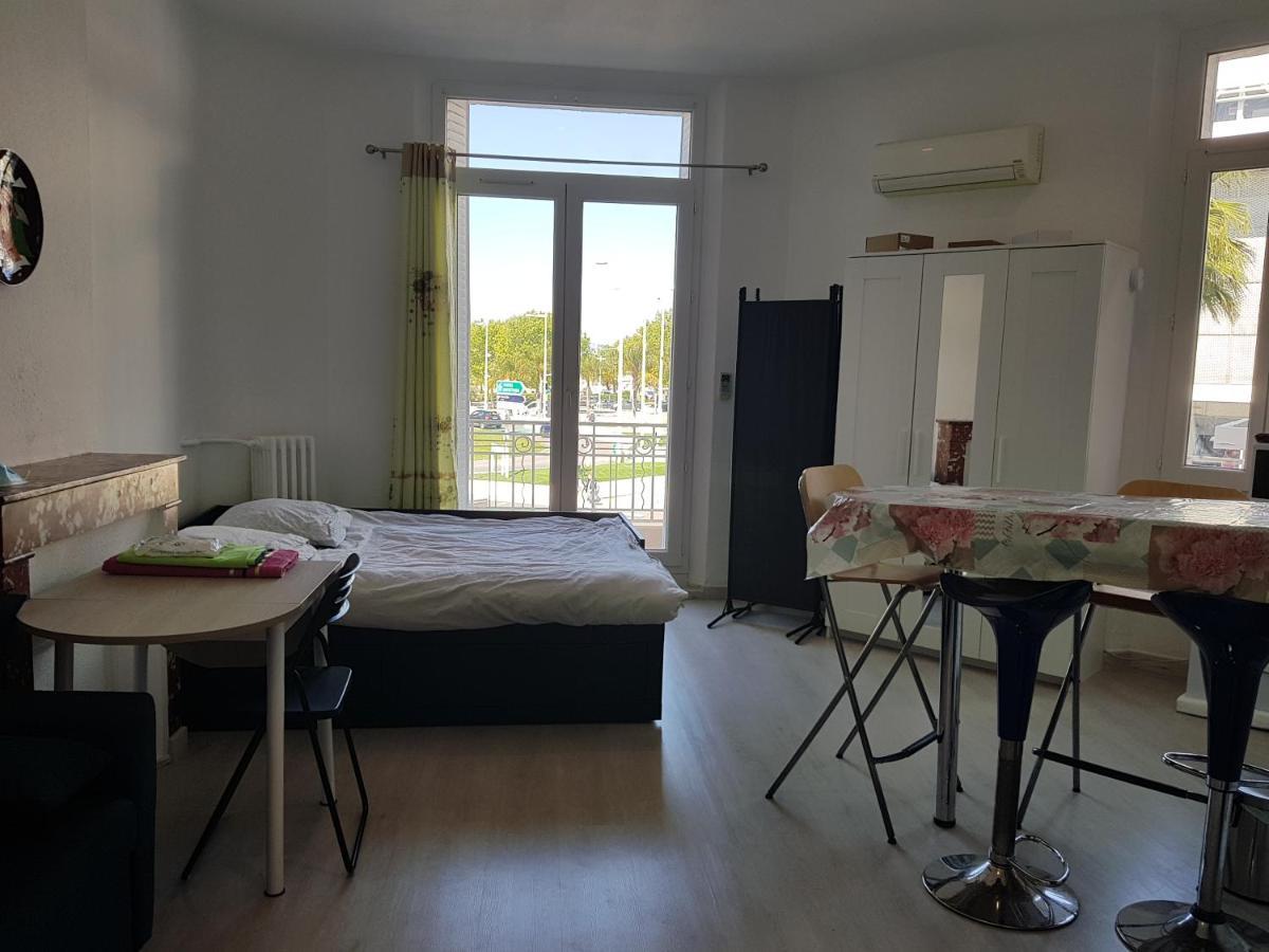 Studio With Sea View For 2 People ツーロン エクステリア 写真